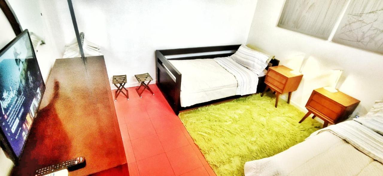 House With Large Terrace, Jacuzzi And Gated Parking For One Car Holiday home
